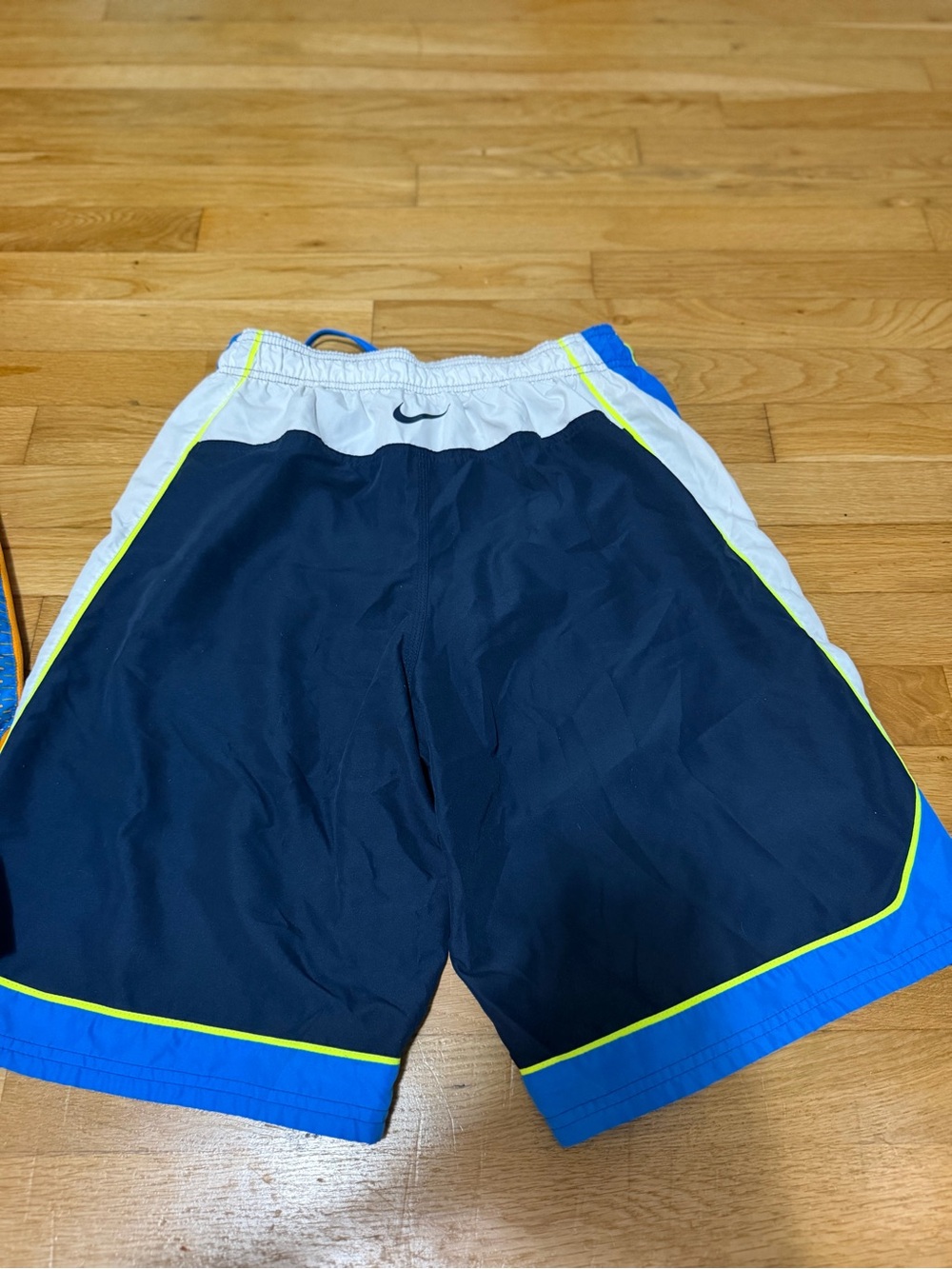 Nike Shorts Lot of 2 Men’s Small Athletic Swim Running Shorts - Picture 6 of 7